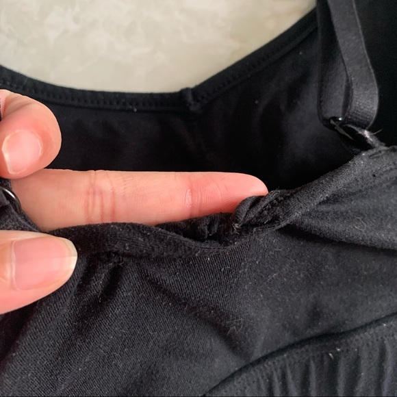 Gymshark ‘Legacy’ Sports Bra (S) - black - Picture 3 of 4